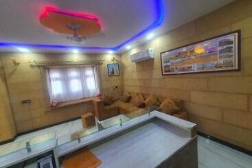 Отель Zam Zam And Restaurant