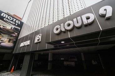 مُتل Busan Moonhyeondong Cloud Nine