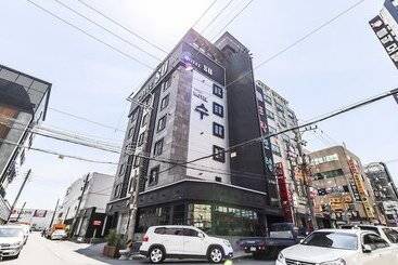 فندق على الطريق Changwon Paryongdong Soo