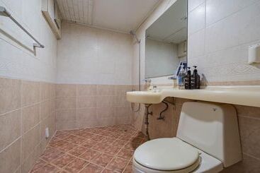 Motel Cheolwon Shell