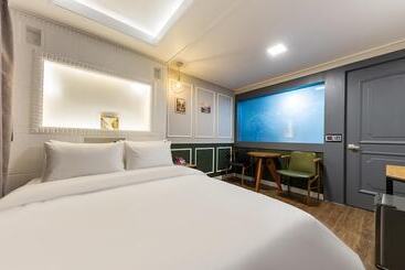 모텔 Daejeon Yongmun Olive