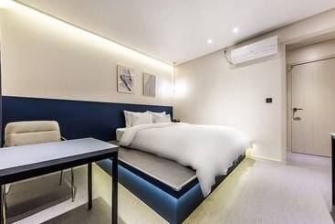 מוטל Daejeon Yuseong Stay