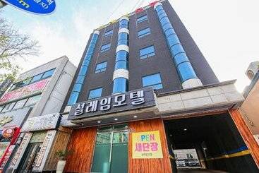 モーテル Mokpo Seolleim