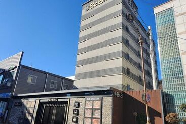 فندق على الطريق Yecheon B And B