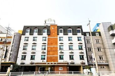 מוטל Yeosu Hwangje Park