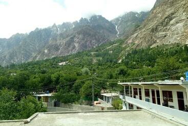 Diamond Deluxe Hotel Karimabad Hunza