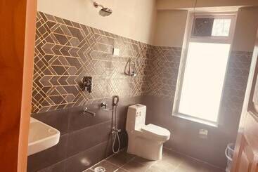 فندق Bsr Resort By Apple Orchards