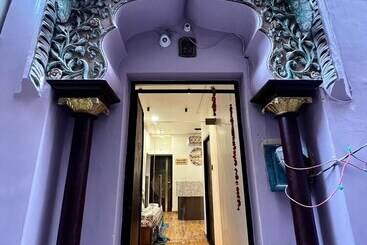 בית מלון כפרי Divyakashi Homestay