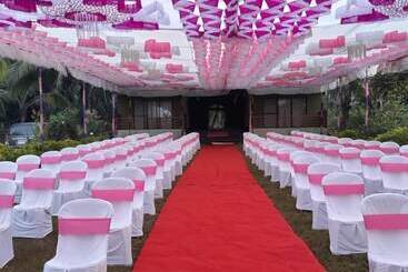 בית מלון כפרי Laguna Beach Resort Murud