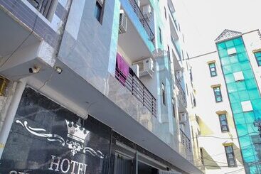 酒店 Roomshala 031 Silver Crown Sector 23