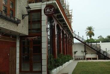 Отель Stoneberry By Wedlock Greens