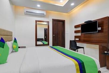 Отель Treebo Trend Kosmos Anamika