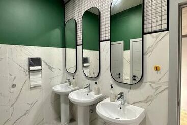 Izzzi Hostel Bishkek