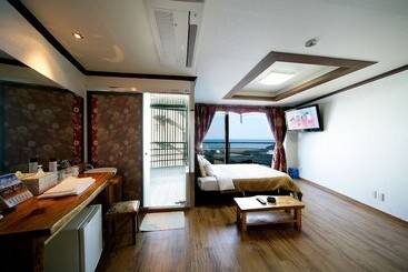 מוטל Gangneung Gyeongpodae Daedeokosutel