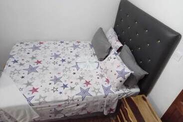 تختخواب و صبحانه Harmony Vybz Apartment