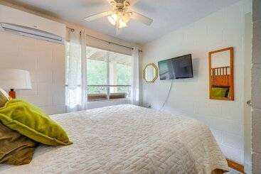 별장 Bohemian New Braunfels Home W/ River Access!