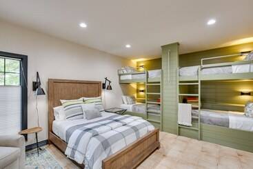 별장 Cedar Creek Lake Retreat   Near Wedding Venues