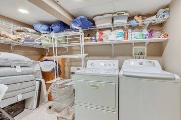 کلبه Charming West Haven Home   Walk To Beach!