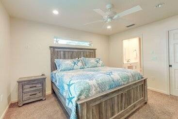 Сельский дом Pet Friendly Fort Pierce Home W/ Screened Porch!