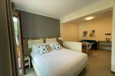 פונדק Arvo Residence Sila Lorica