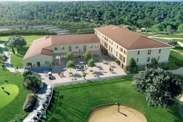 בית מלון כפרי Ibis Styles Cabriès Aix En Provence Tgv