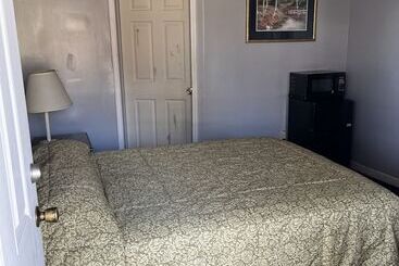 מוטל Grand Howell Inn