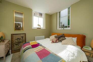 Резиденция Beautiful 3 Bed House In Ash Near To Deal Kent