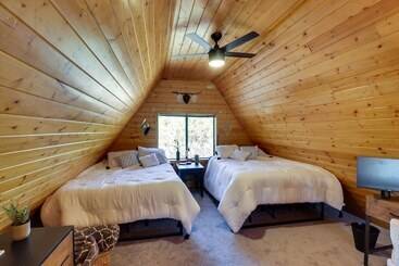 茅舍 Rustic Modern Overgaard Cabin W/ Decks & Fire Pit!