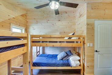 بيت ريفى Secluded Cabin W/ Mtn Views ~ 33 Mi To Bigfork!