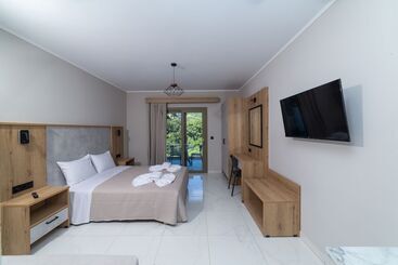 アパートホテル Sky View Suites Kefalonia