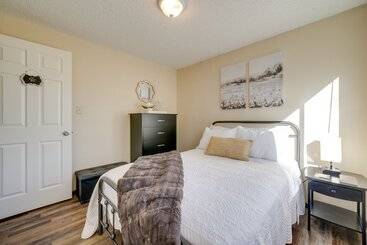 별장 Sparks Retreat W/ Private Hot Tub & Cozy Fireplace