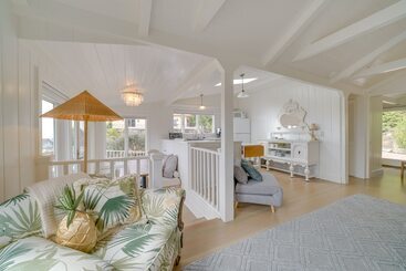 Stunning Ventura Cottage W/ Deck + Ocean View!