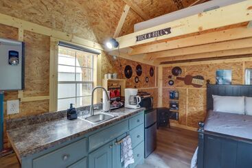 بيت ريفى Tree Lined Higden Retreat: Close To Parks + Trails