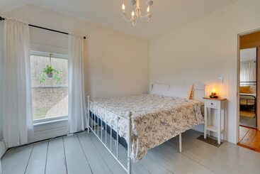Сельский дом 17 Acre Vermont Escape W/ Panoramic Mountain Views