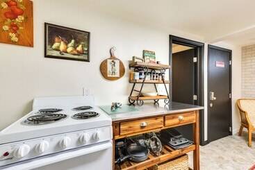کلبه Centrally Located Apt Near Downtown Rapid City!