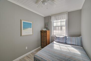 بيت ريفى Charming Hampton Home W/ Porch, Walk To Beach!