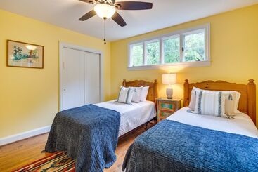 Сельский дом Hendersonville Haven W/ Fire Pit, Grill, Deck!