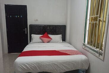 בית מלון כפרי Anaqi Homestay Syariah By Oyo