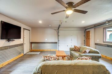 별장 Lake Vermilion Cabin W/ Private Dock + Fire Pit!