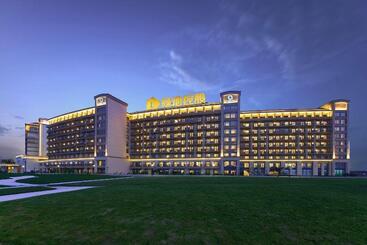 The Qube Hotel Shanghai Sanjiagang   Offer Pudong International Airport And Disney Shuttle