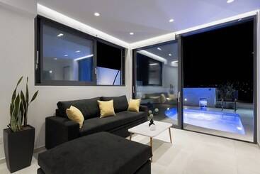 شقة فندقية White Cliff Luxury Suites