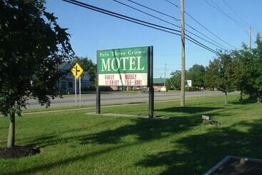 Fels Three Crown Motel