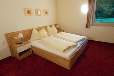 בית מלון כפרי 3 Mohren