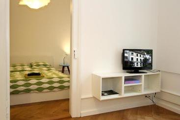 هتل Apartments Spalenring10
