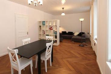 هتل Apartments Spalenring10