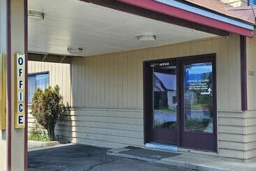 فندق Cle Elum Travelers Inn