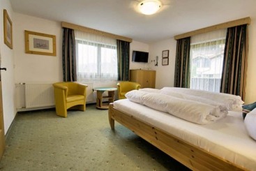 호텔 Gästehaus Hackl