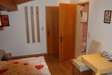 호텔 Gästehaus Zum Tauern