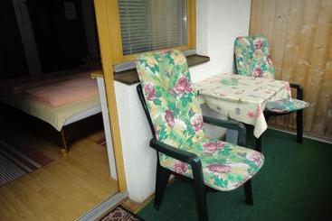 هتل Haus Dorfblick