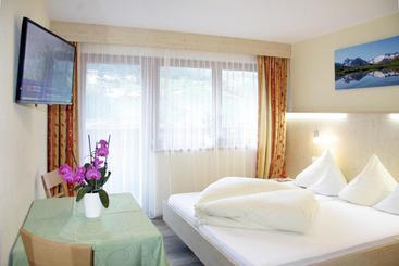 فندق Pension Andreas